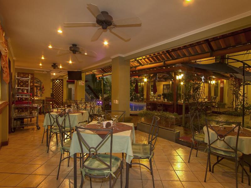 Hotel Iguana Verde image