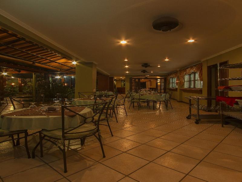 Hotel Iguana Verde image