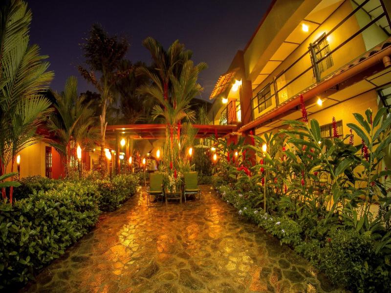 Hotel Iguana Verde image