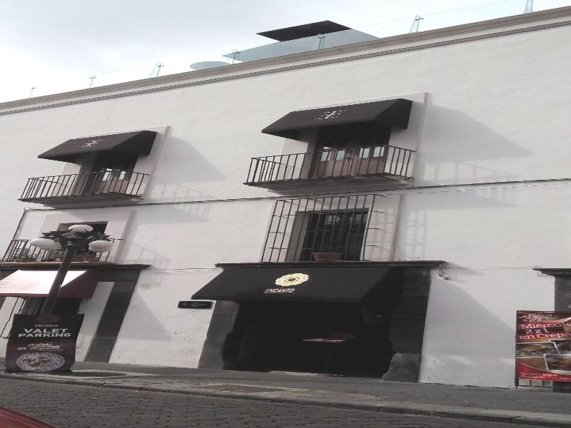 El Encanto image