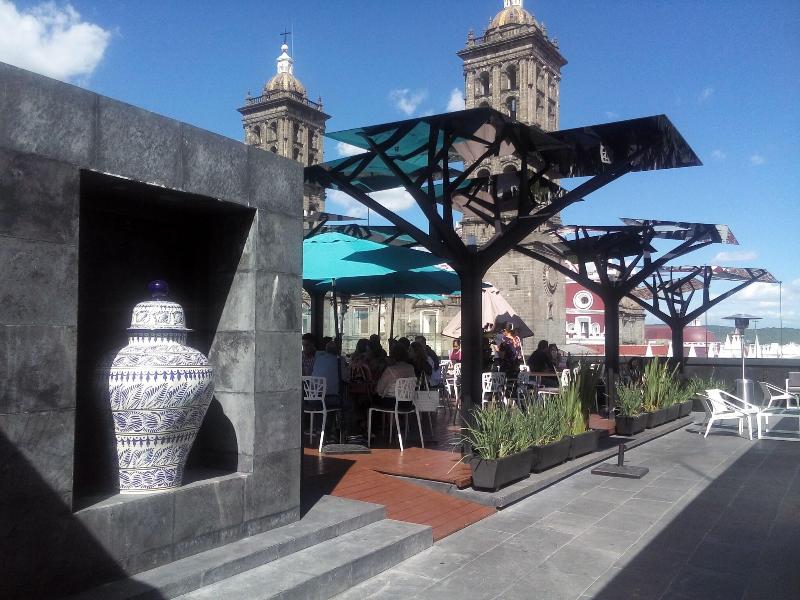 El Encanto image