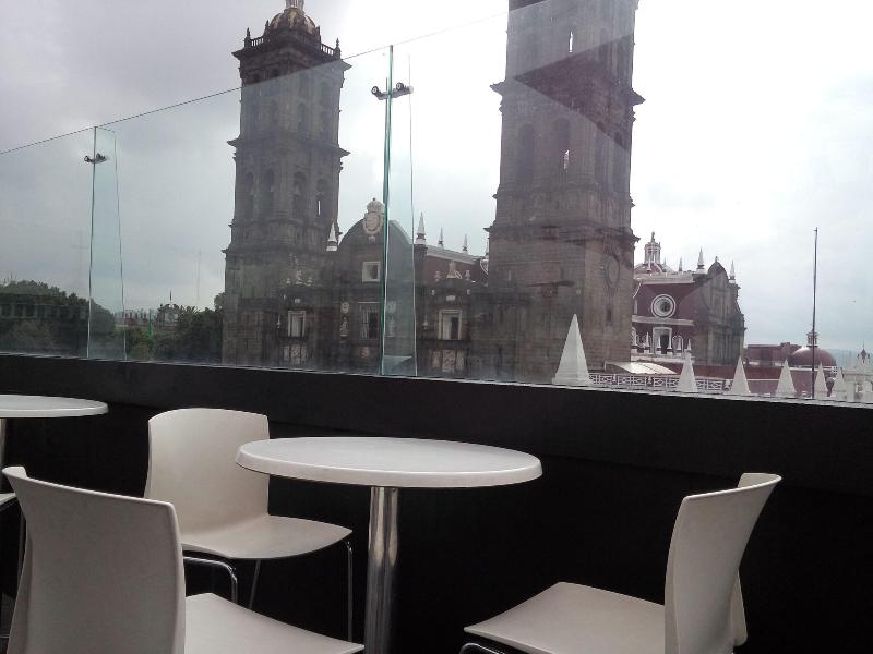 El Encanto image