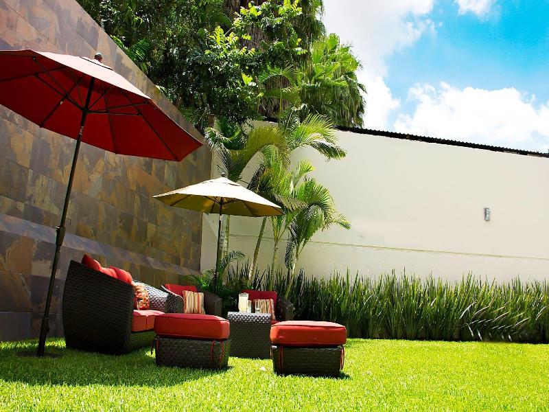 Eh Ejecutivo Urban Hotel