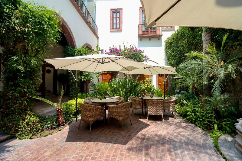 Hotel Casa Blanca 7 image