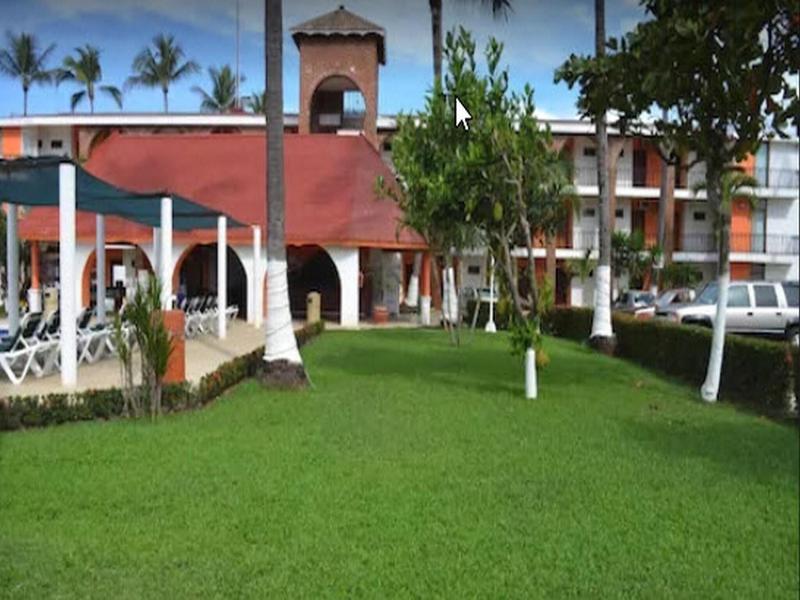 Costa Alegre Hotel & Suites