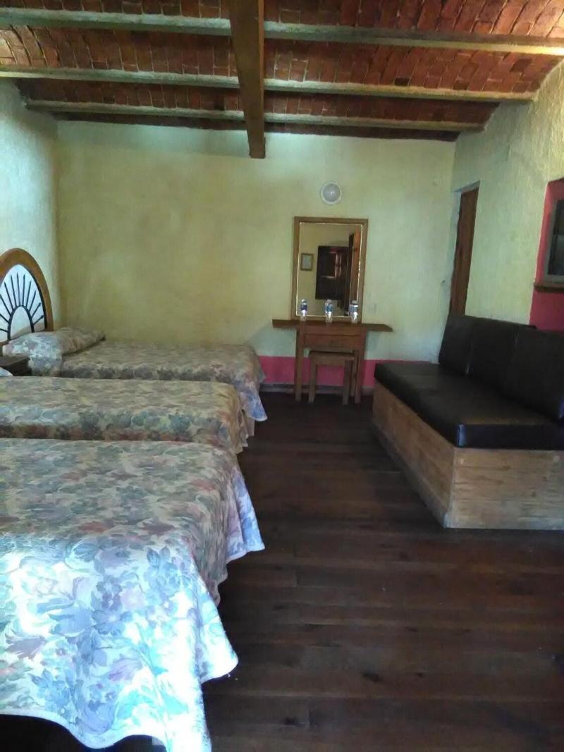 Hotel Posada La Loma image
