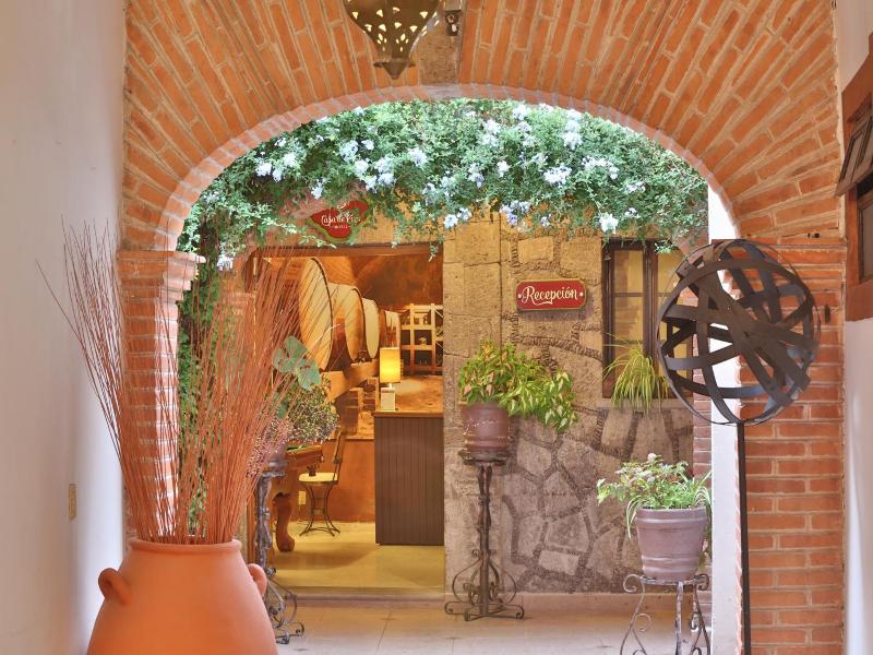 Hotel Casa De Vino image