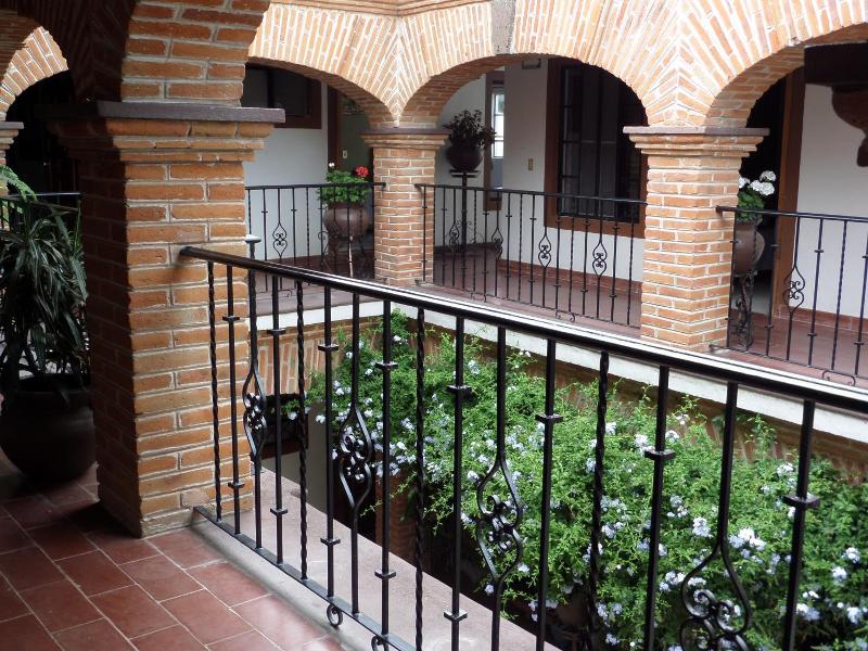 Hotel Casa De Vino image
