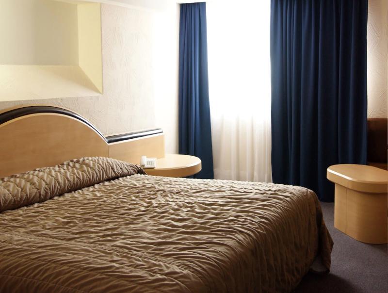 Portonovo Hotel & Suites image