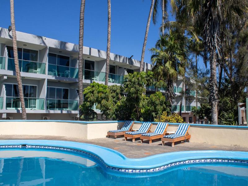 Hotel Las Jacarandas image
