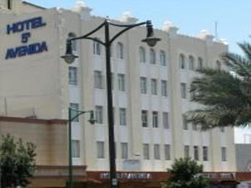 Hotel 5A Avenida image