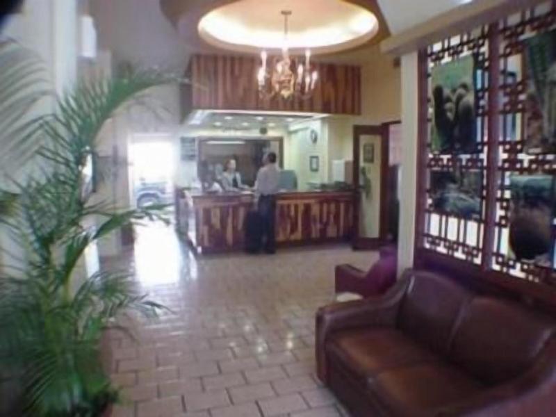 Hotel 5A Avenida image