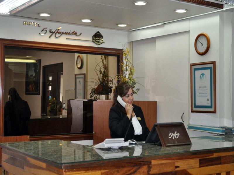Hotel 5A Avenida image
