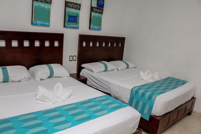 Hotel Playa Linda image