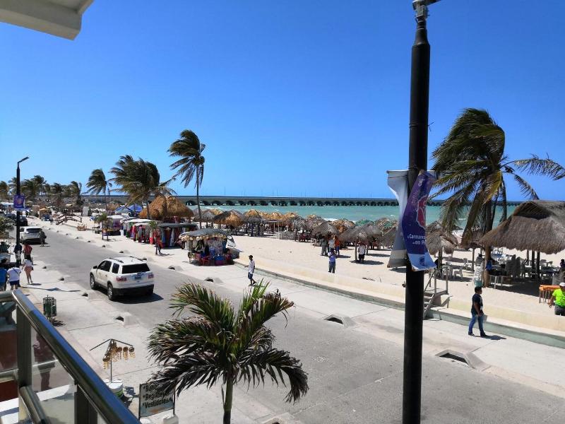 Hotel Playa Linda image