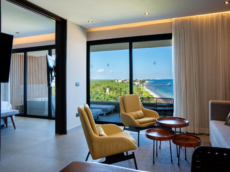 The Fives Oceanfront image