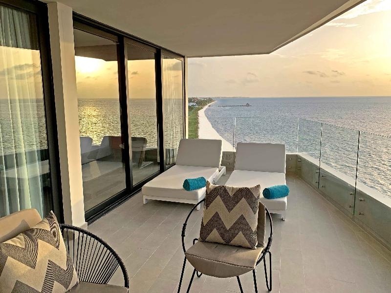 The Fives Oceanfront image