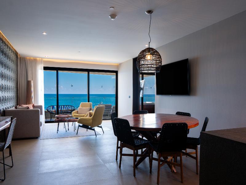 The Fives Oceanfront image