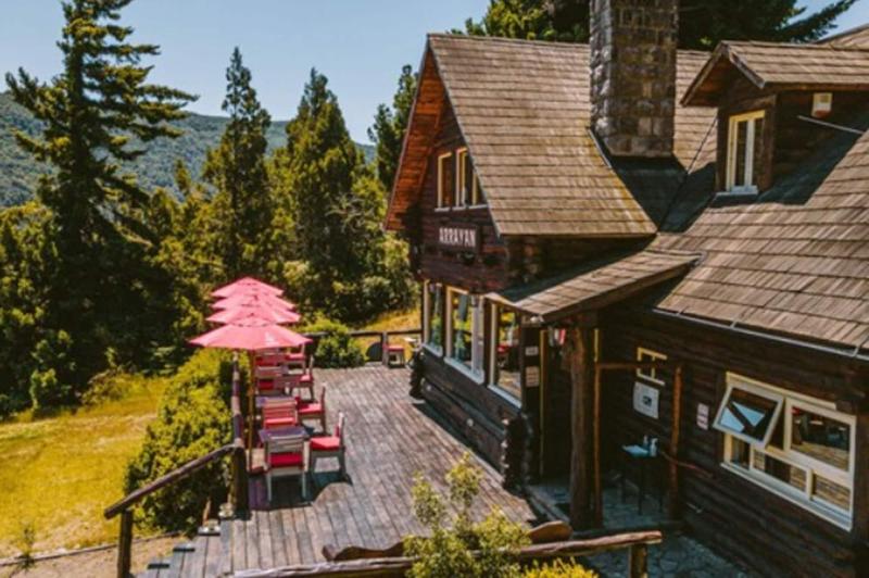 Arrayan - Hosteria de Montaña image