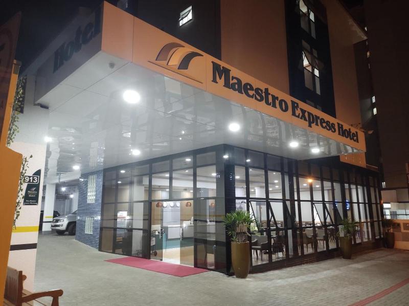 Hotel Maestro Express image
