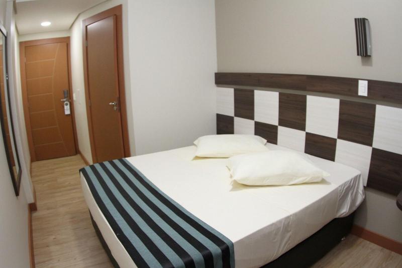 Hotel Maestro Express image