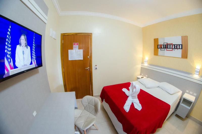 Villarejo Parque Hotel image