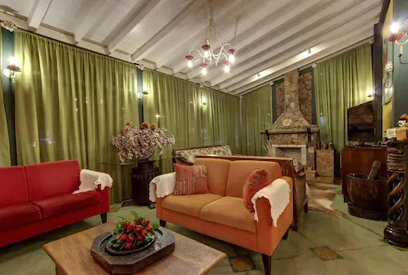 Hotel Via Serena — view