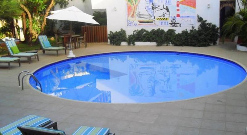 Farol de Itapuã Praia Hotel image