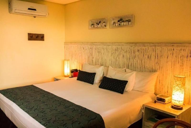 Farol de Itapuã Praia Hotel image