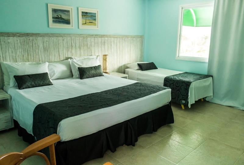 Farol de Itapuã Praia Hotel image