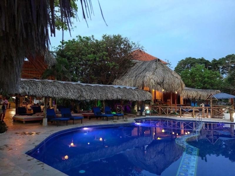 Hotel Isla Real image