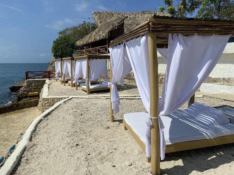 Hotel Isla Real image