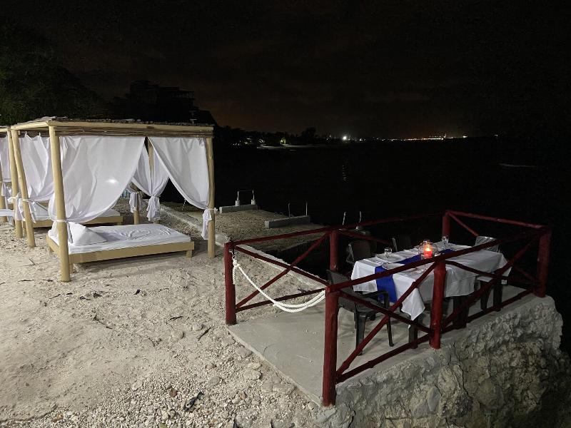 Hotel Isla Real image