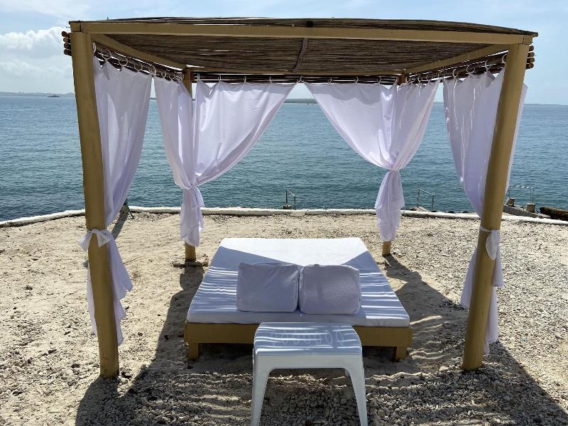 Hotel Isla Real image