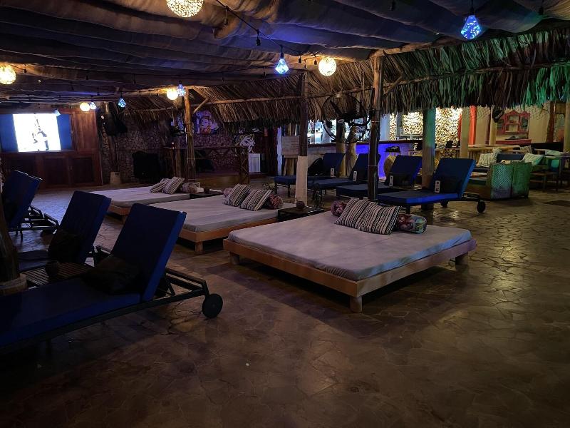Hotel Isla Real image