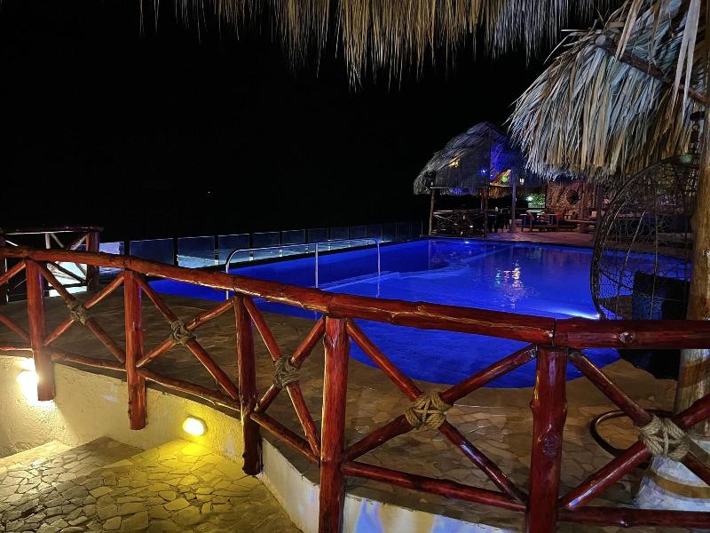 Hotel Isla Real image