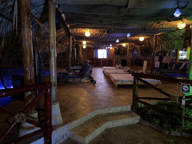 Hotel Isla Real image
