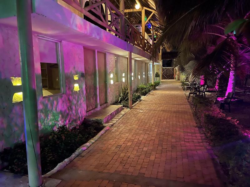 Hotel Isla Real image