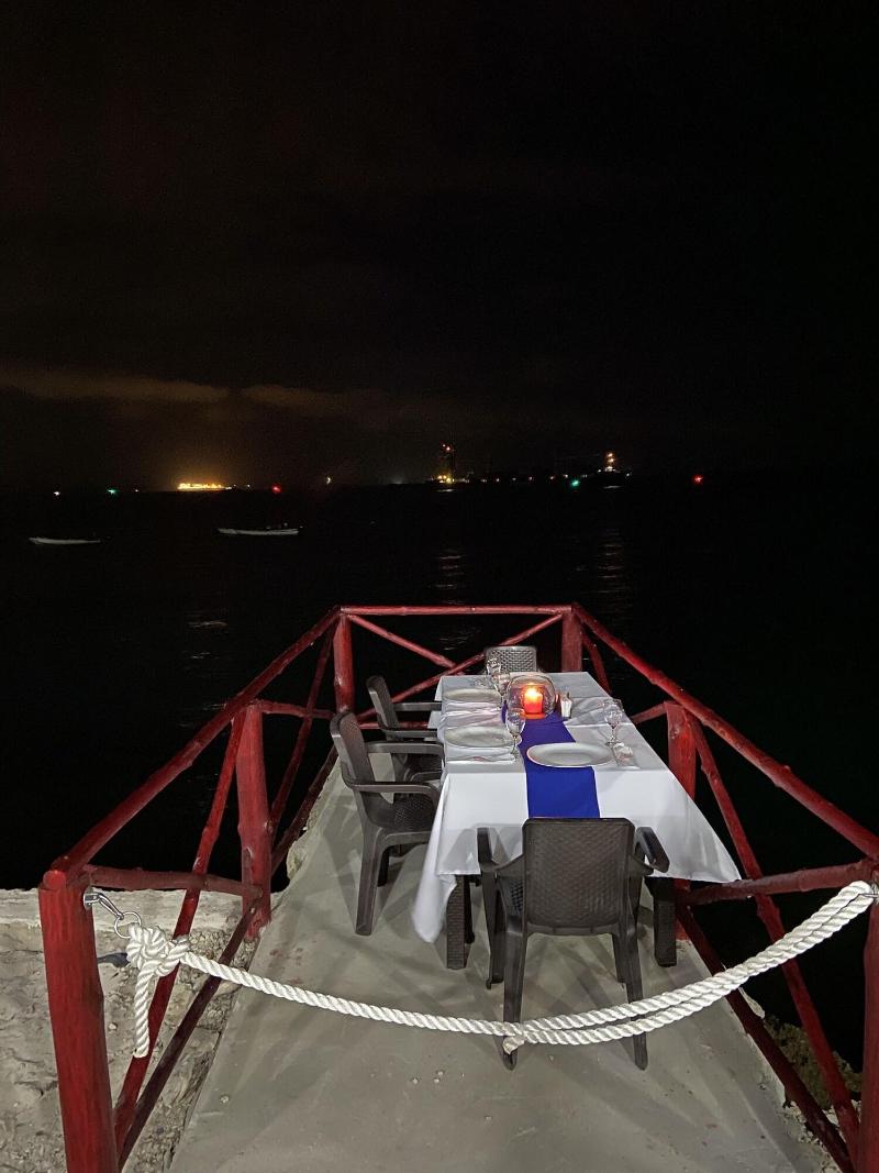 Hotel Isla Real image