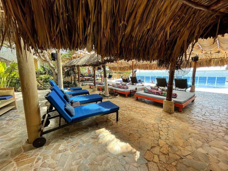 Hotel Isla Real image