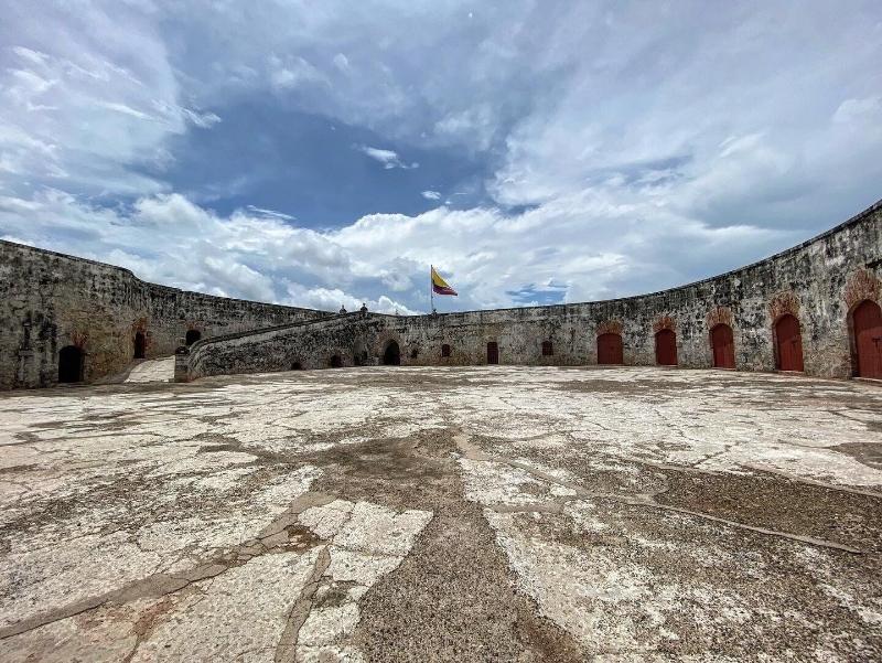 Hotel Isla Real image