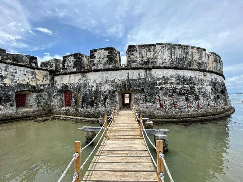 Hotel Isla Real image