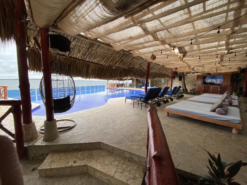 Hotel Isla Real image