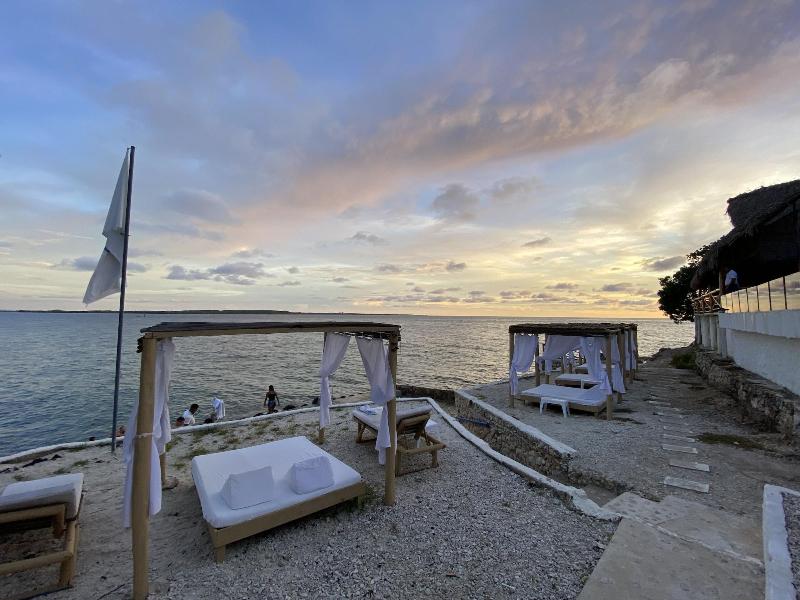 Hotel Isla Real image