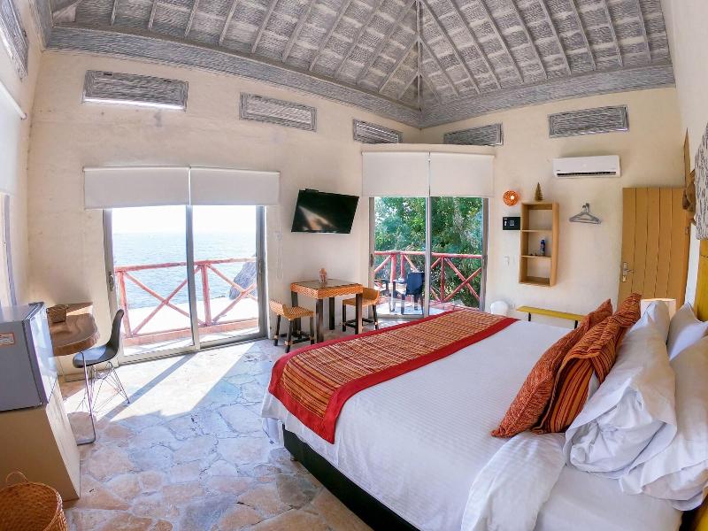 Hotel Isla Real image