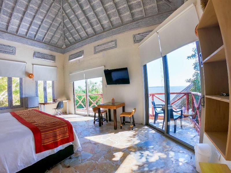 Hotel Isla Real image