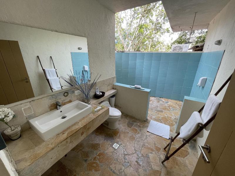 Hotel Isla Real image