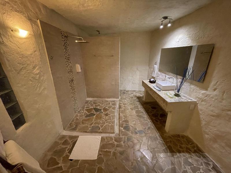 Hotel Isla Real image