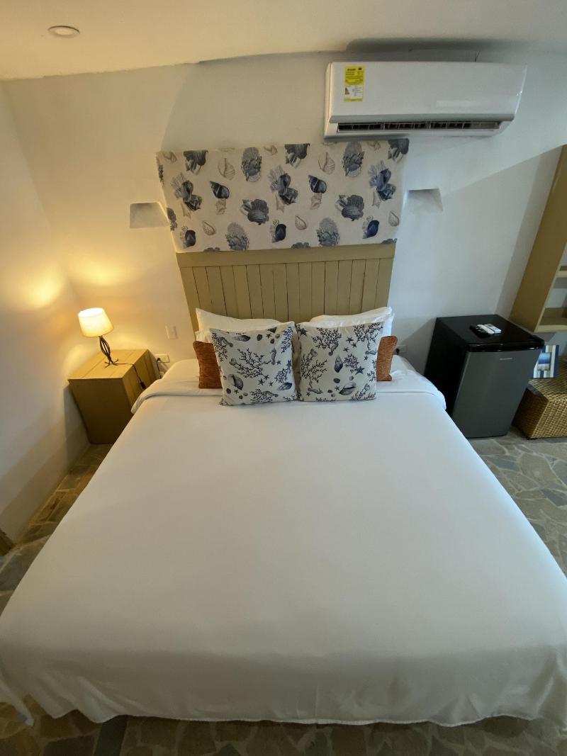 Hotel Isla Real image