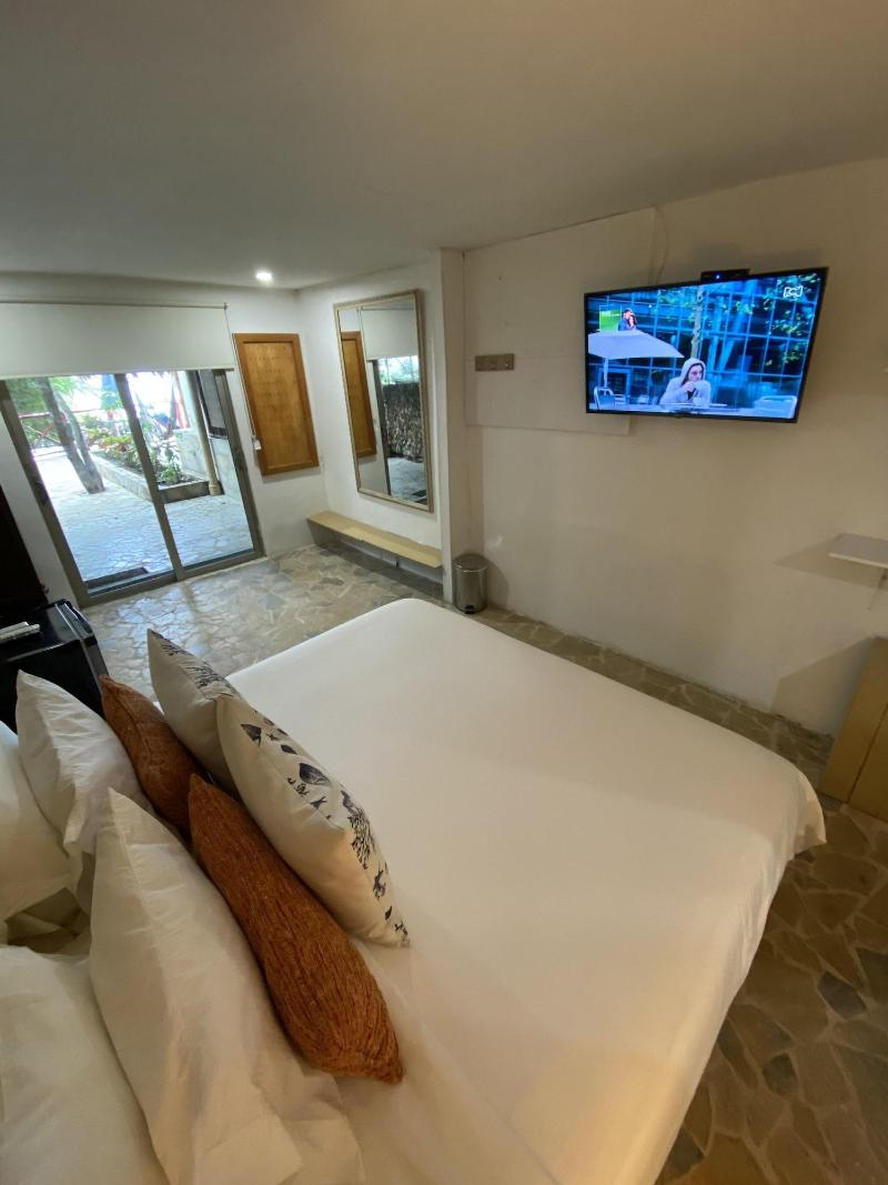 Hotel Isla Real image